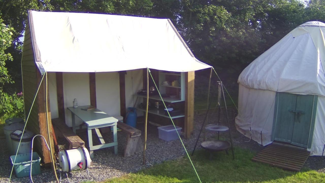 Mill Haven Place Glamping-Yurt 1 Talbenny Bagian luar foto