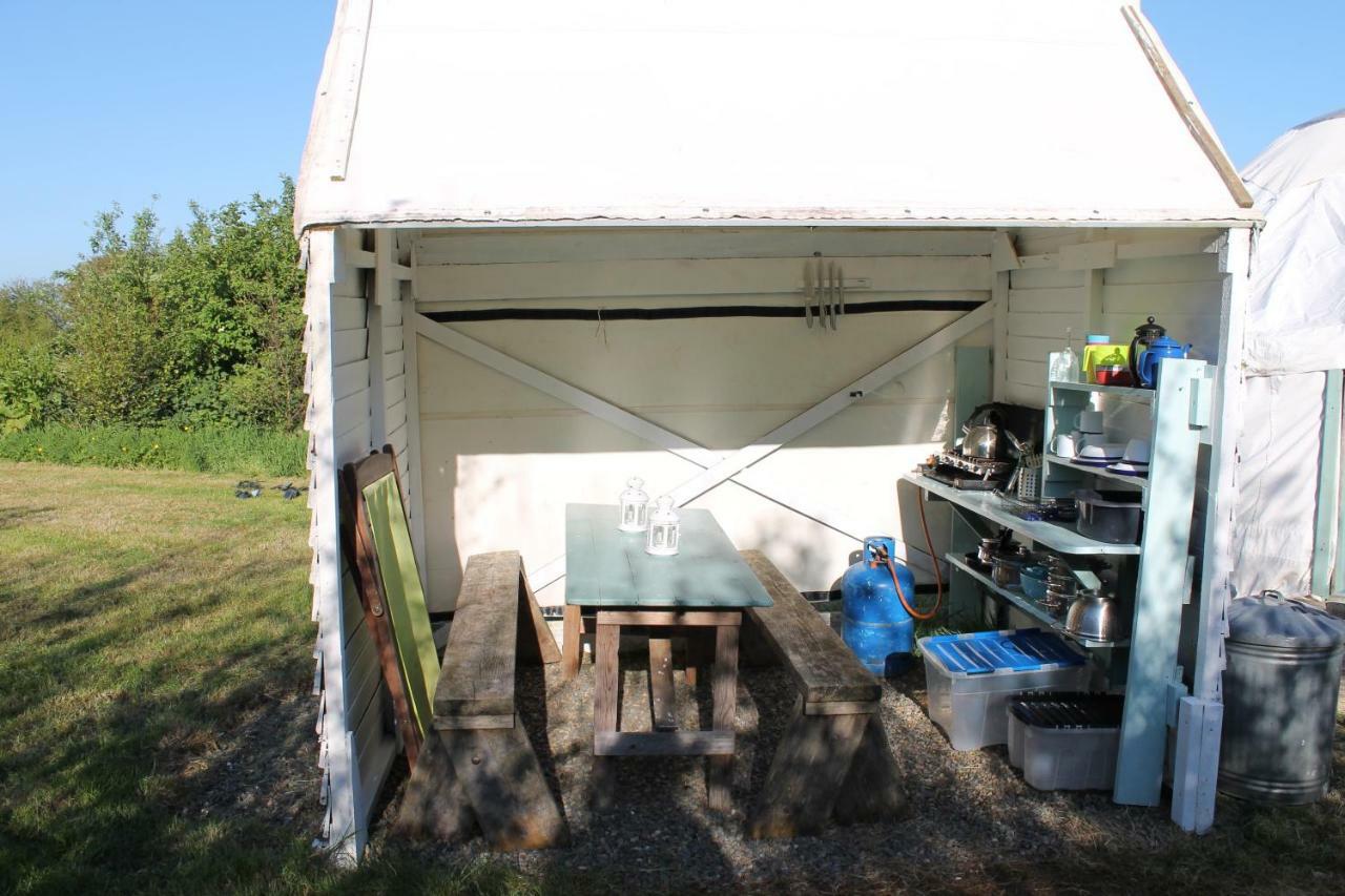 Mill Haven Place Glamping-Yurt 1 Talbenny Bagian luar foto